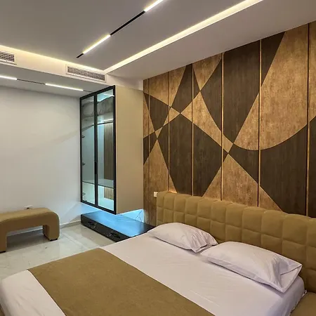 Cahani Lux Apartment *